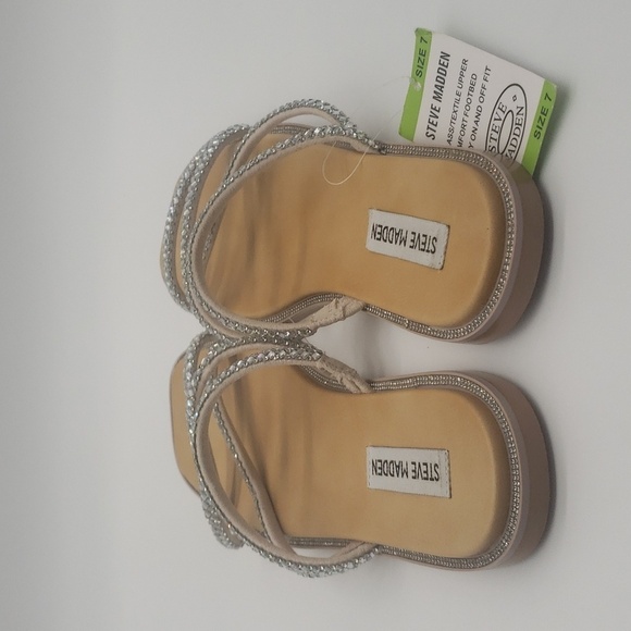 1111- Steve Madden Women's Bling Sandals Size 7 NWT - Picture 5 of 8